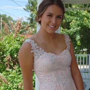 Meet your Posher, Annie-claude